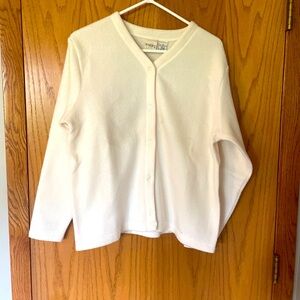 Women’s soft, casual, pants outfit